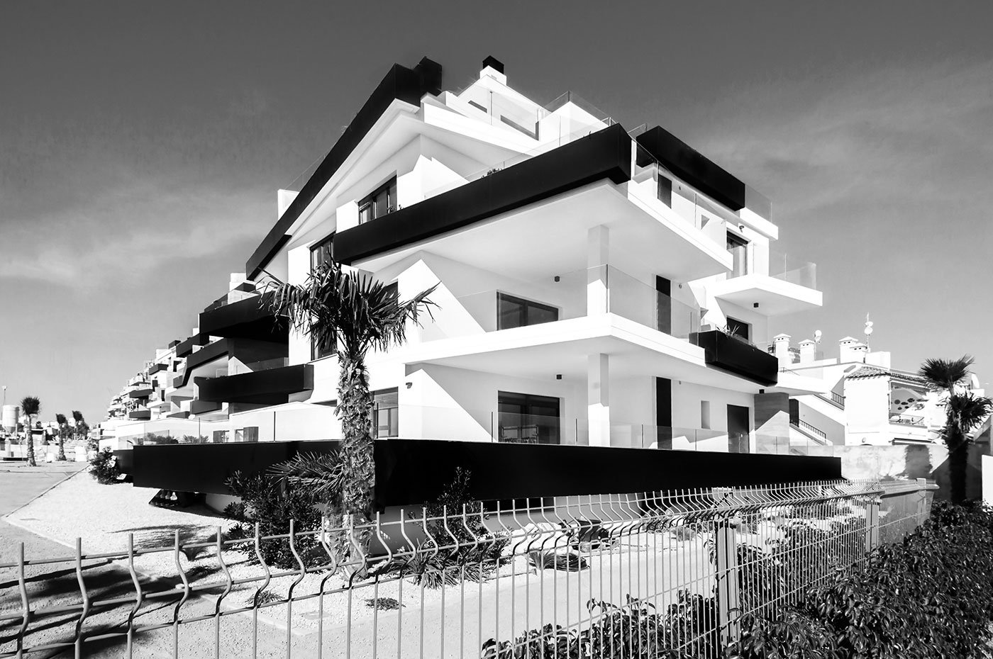 Sculptural contemporary residential architecture